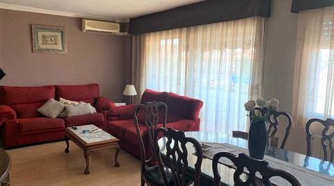 Foto 2 de Pis en venda a Avinguda de Martí Pujol, Centre, Badalona