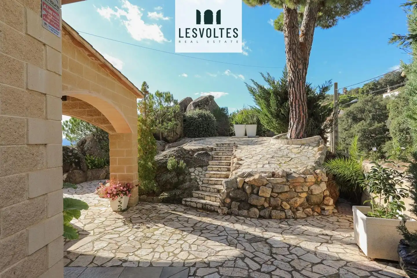House with pool for sale in Carrer de la Volta de l'arboç, imagen 11