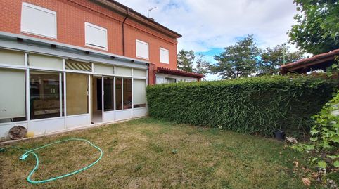 ESTUPENDA Y CÉNTRICA VIVIENDA UNIFAMILIAR ADOSADA