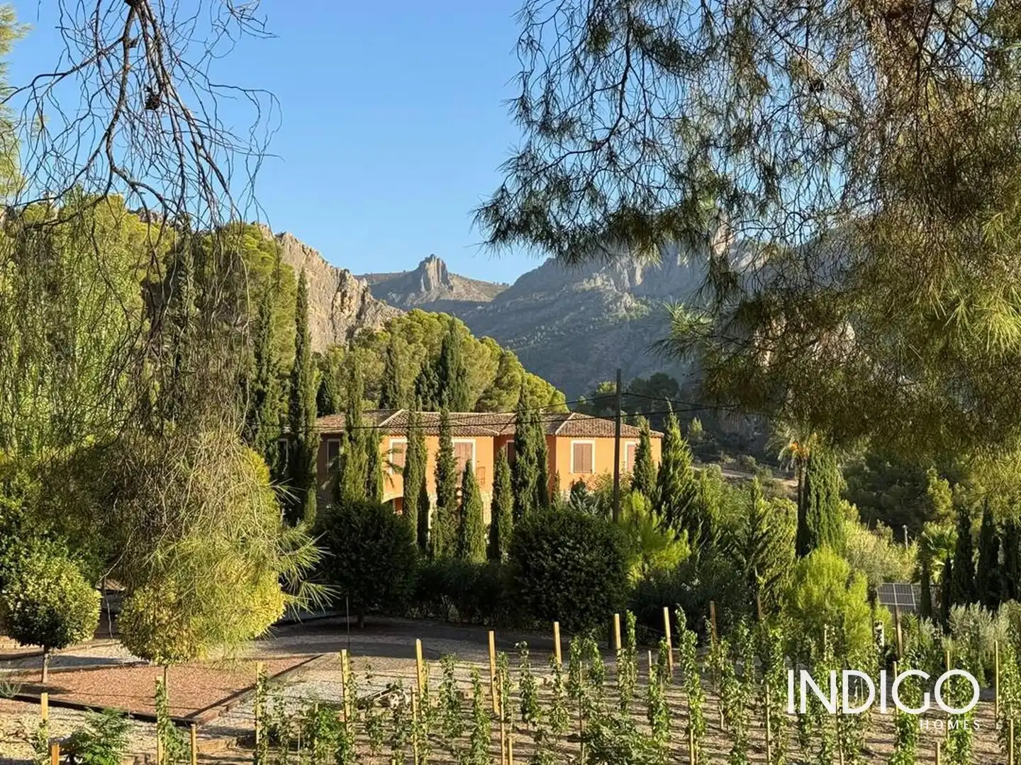 Vista exterior de Casa o xalet en venda en El Castell de Guadalest, Alicante