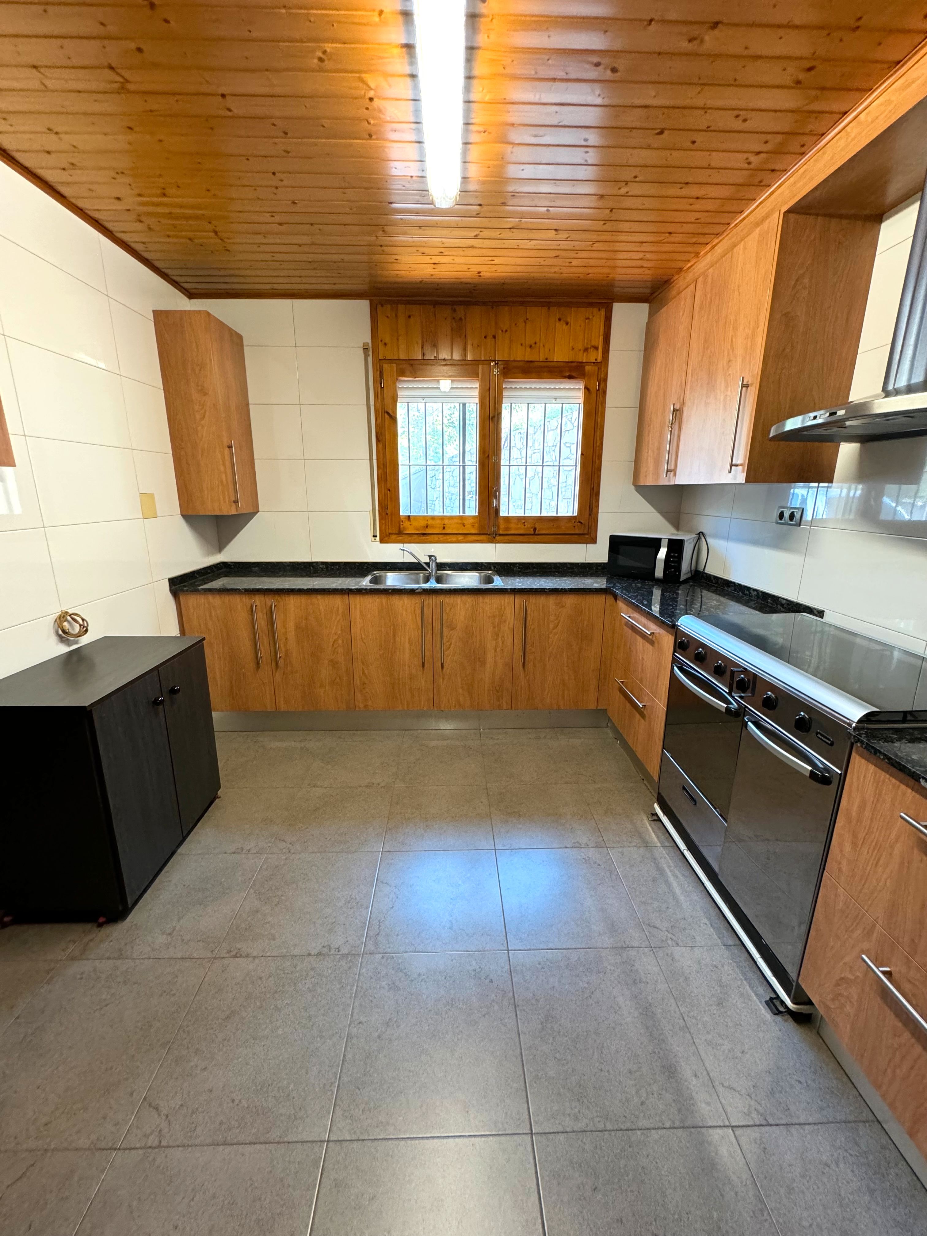 Country house for sale in Castellfollit del Boix