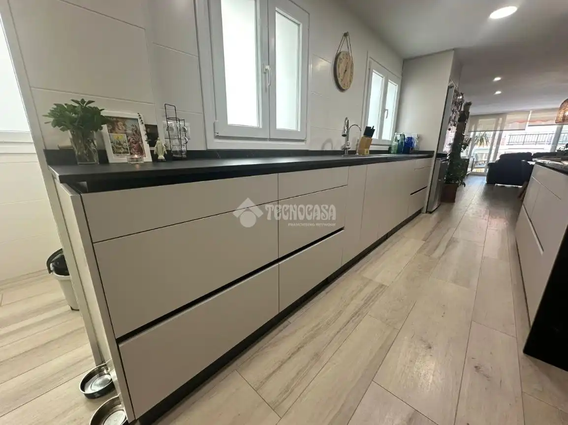 Kitchen of Flat for sale in Málaga