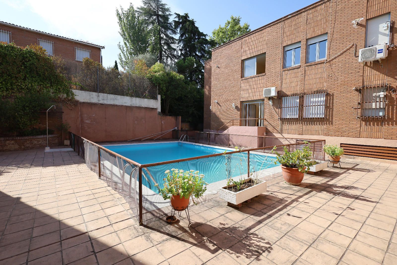 Swimming pool of Flat to rent in Pozuelo de Alarcón  with Heating, Swimming Pool and Furnished