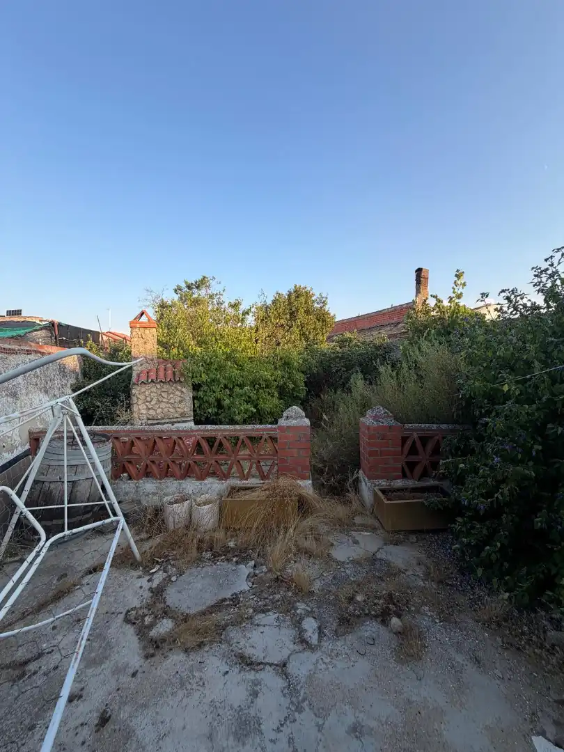 Country homes for sale in Sinlabajos  with Heating, Private garden and Terrace