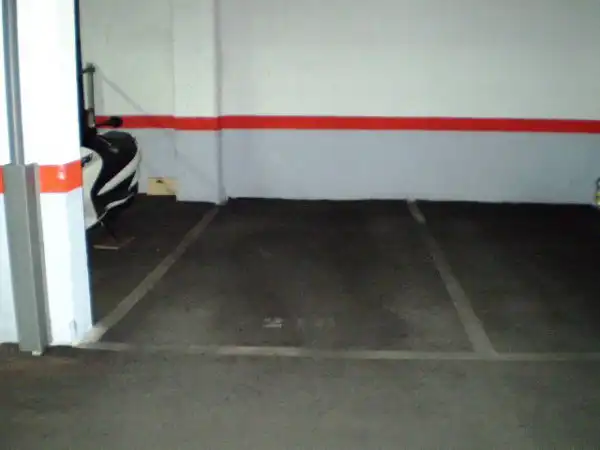 Parking de Apartamento en venta en Madrid con Aire acondicionado, Trastero y Piscina