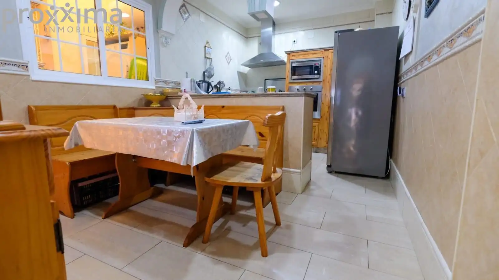 Kitchen of Houses for sale in Sevilla  with Air Conditioner, Terrace and Storage room