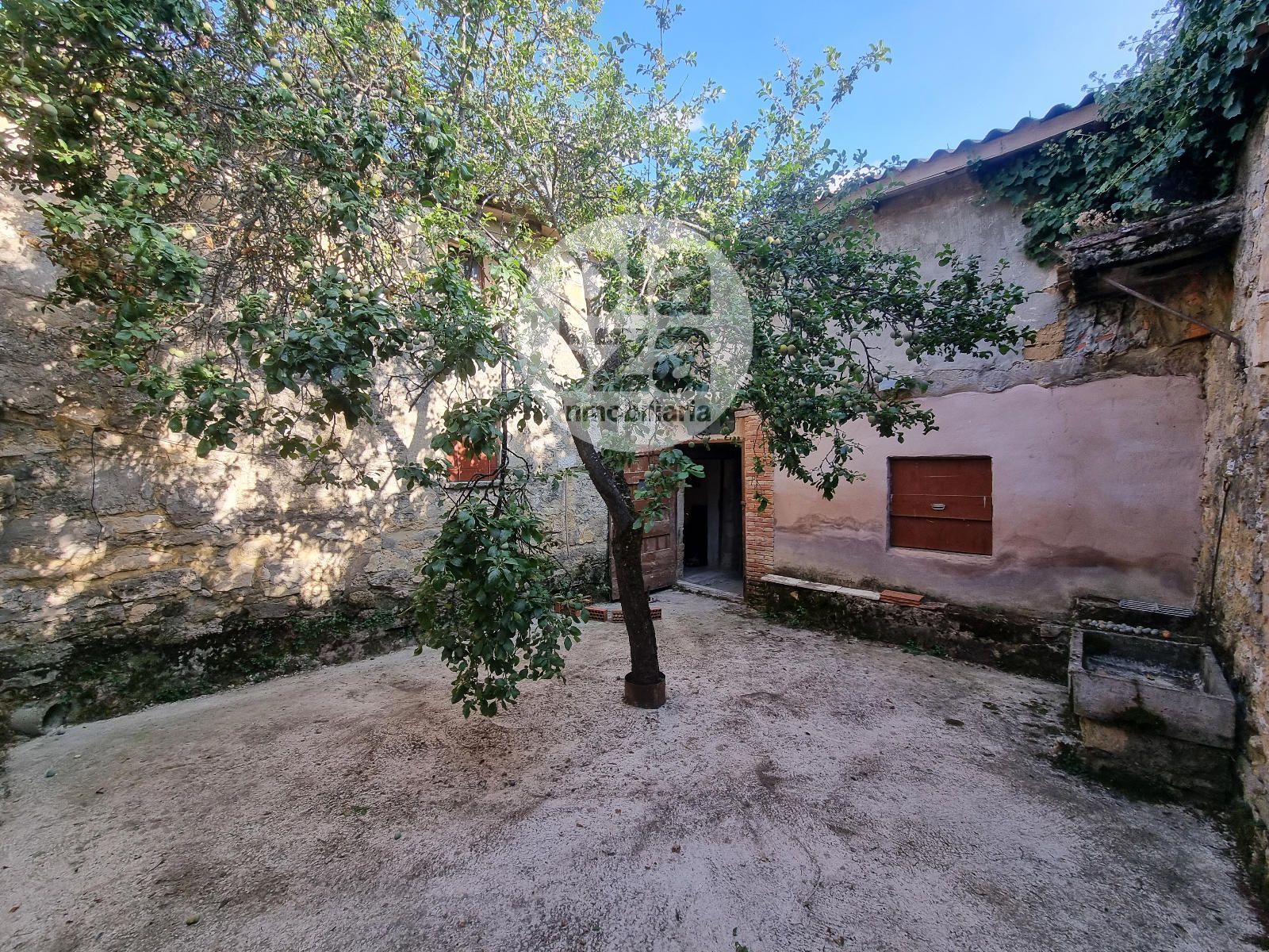 Exterior view of House or chalet for sale in Las Quintanillas  with Heating