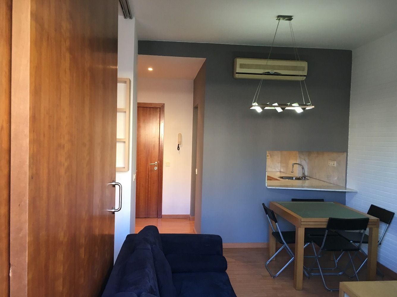 Sala d'estar de Apartament de lloguer en Girona Capital amb Aire condicionat, Calefacció i Parquet