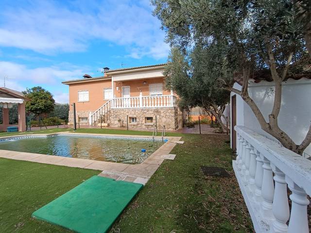 Casa-chalet en Venta en Las Ventas de Retamosa