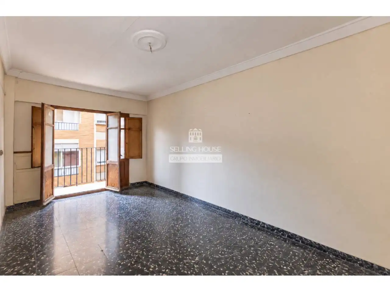 Wohnung mit Terrasse zum Verkauf in Calle Doctor Peset