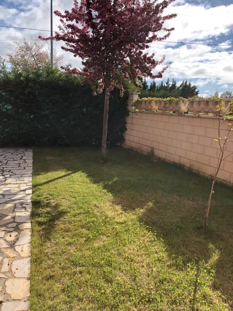 Garden of Houses for sale in Grijota  with Heating and Private garden