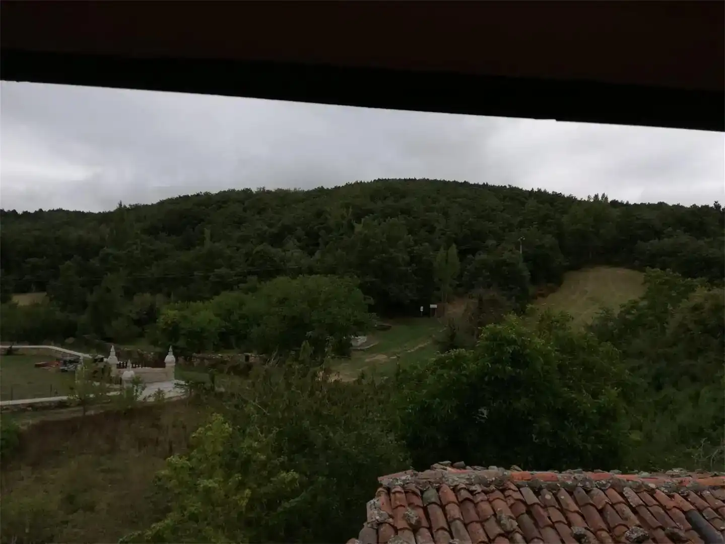 Casa adosada en venda en Valle de Manzanedo amb Balcó