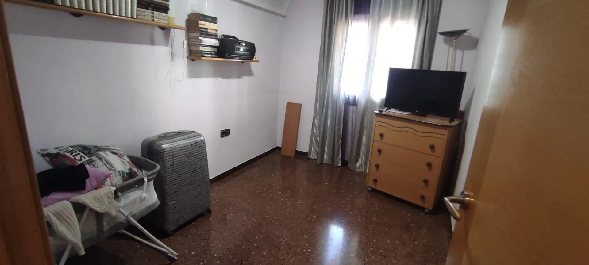 Bedroom of Flat for sale in Santa Coloma de Gramenet  with Air Conditioner, Heating and Terrace