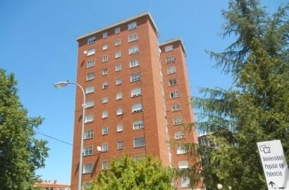 Vista exterior de Pis en venda en Palencia Capital