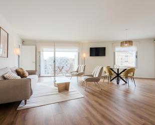 Living room of Flat to rent in  Barcelona Capital  with Air Conditioner, Heating and Parquet flooring