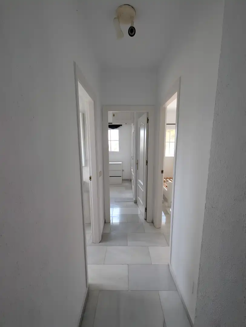 Casa adosada en venda en Estepona amb Aire condicionat, Terrassa i Piscina