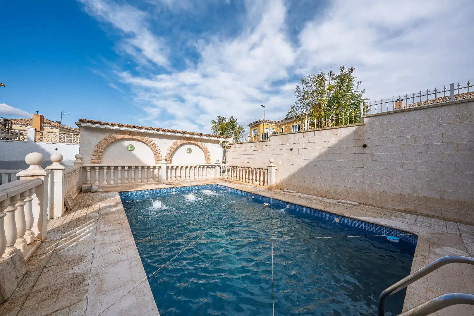 Swimming pool of Houses for sale in Aspe