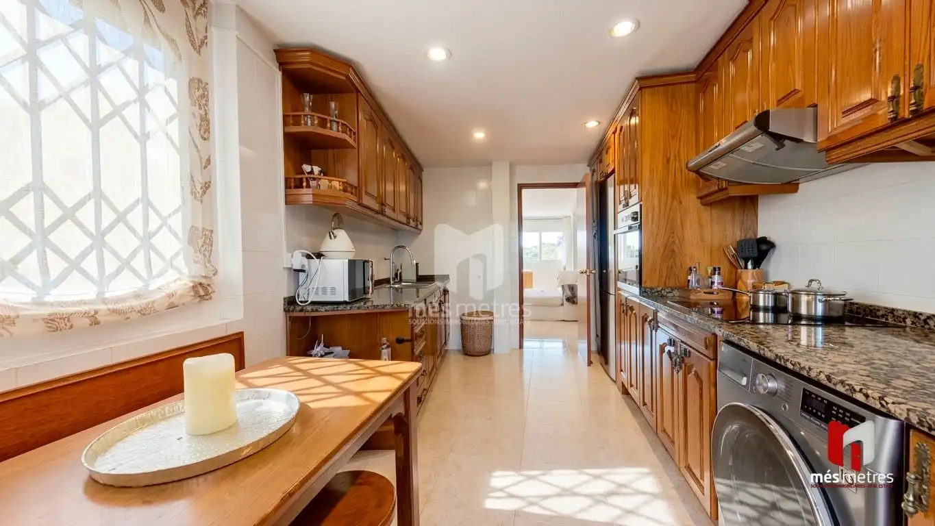 Cocina de Casa o chalet en venta en Alella con Calefacción, Jardín privado y Terraza