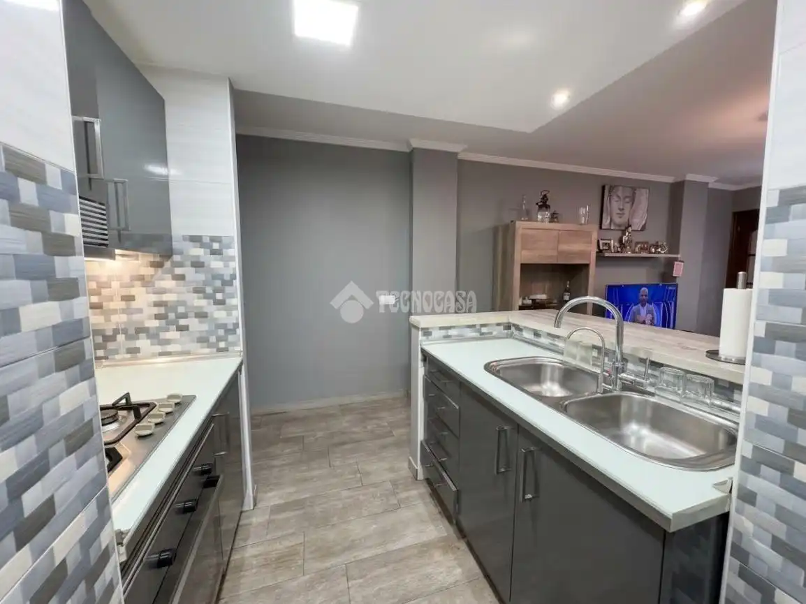 Kitchen of Flat for sale in Marbella Centro