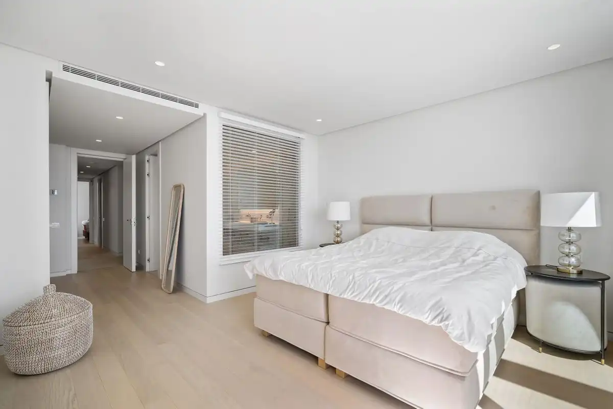 Habitación de Piso en venta en Marbella con Terraza y Piscina