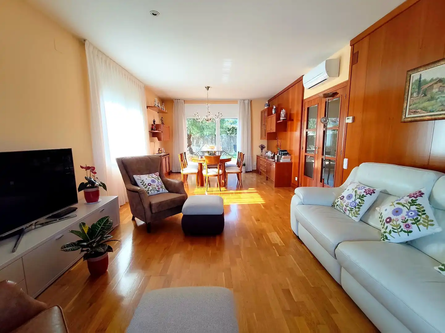 Sala d'estar de Casa o xalet en venda en La Palma de Cervelló amb Aire condicionat, Calefacció i Terrassa