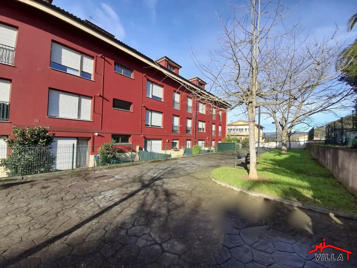 Außenansicht von Wohnung zum Verkauf in Ramales de la Victoria mit Heizung, Balkon und Gemeinschaftspool