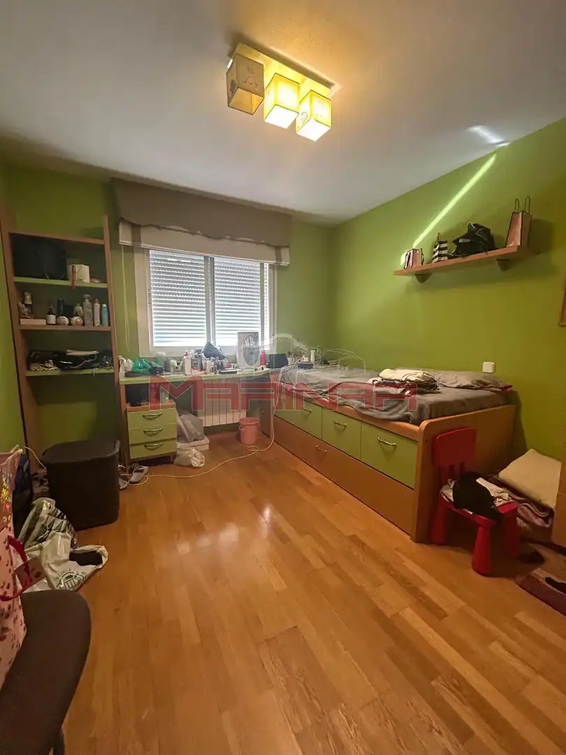 Habitación de Casa adosada en venta en Seseña con Aire acondicionado, Calefacción y Jardín privado