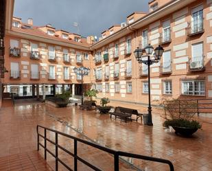 Exterior view of Attic for sale in Alcalá de Henares  with Air Conditioner, Heating and Parquet flooring