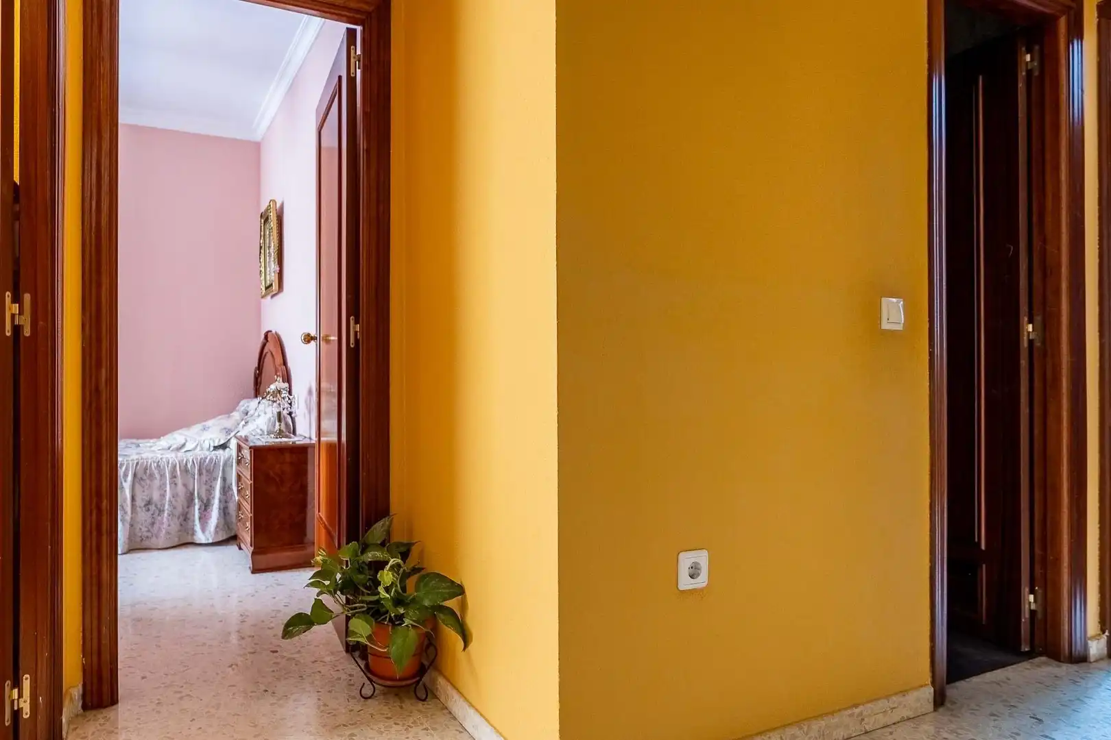 Flat for sale in Dos Hermanas  with Air Conditioner, Terrace and Balcony