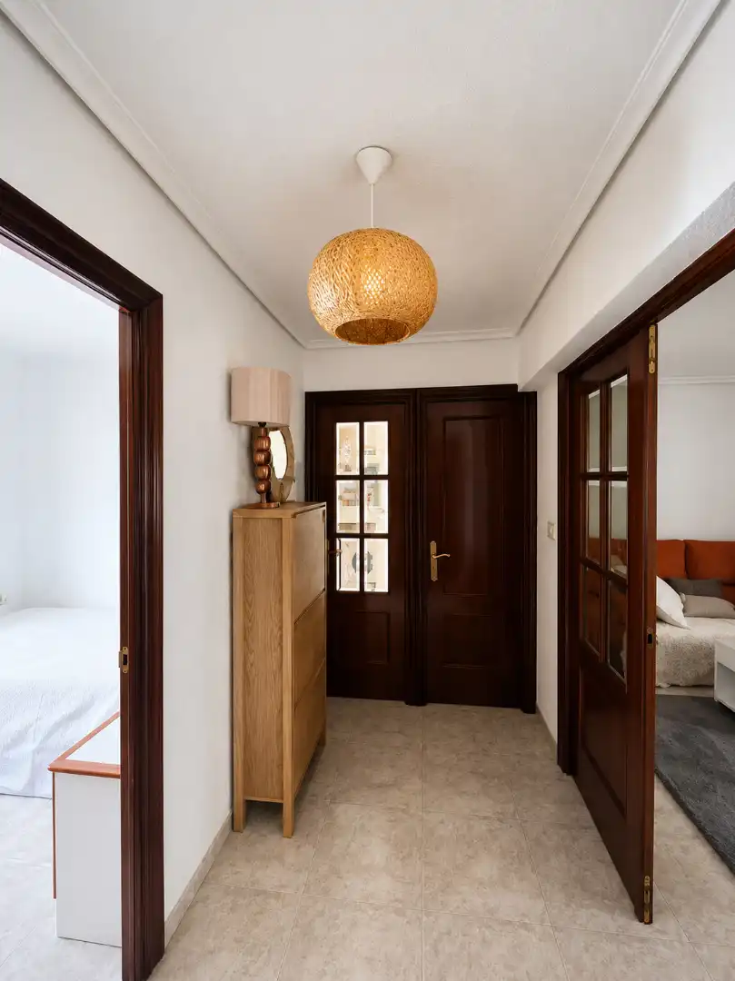Flat for rent in Calle Isla de Cuba, Cuatro Caminos
