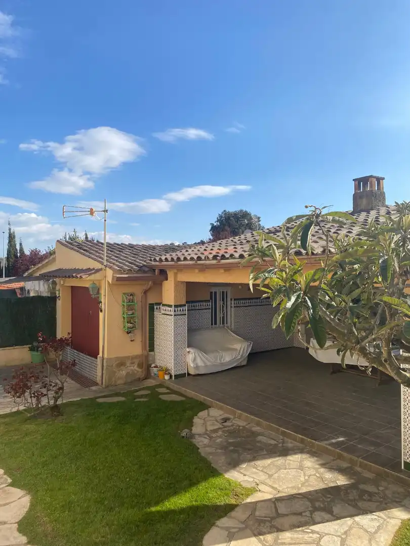 Vista exterior de Casa o chalet en venta en Collbató con Jardín privado, Terraza y Piscina
