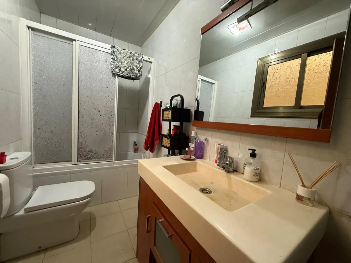 Baño de Piso en venta en Sabadell con Aire acondicionado y Balcón