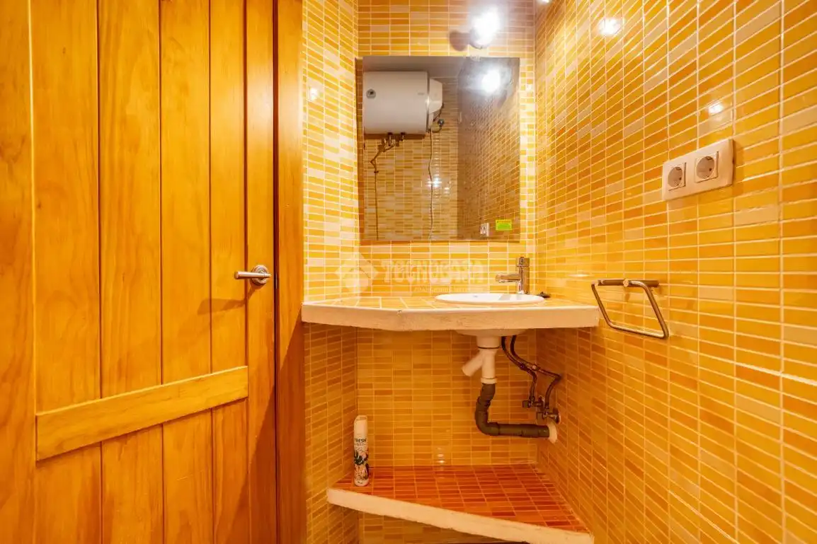 Baño de Estudio en venta en Granada con Aire acondicionado