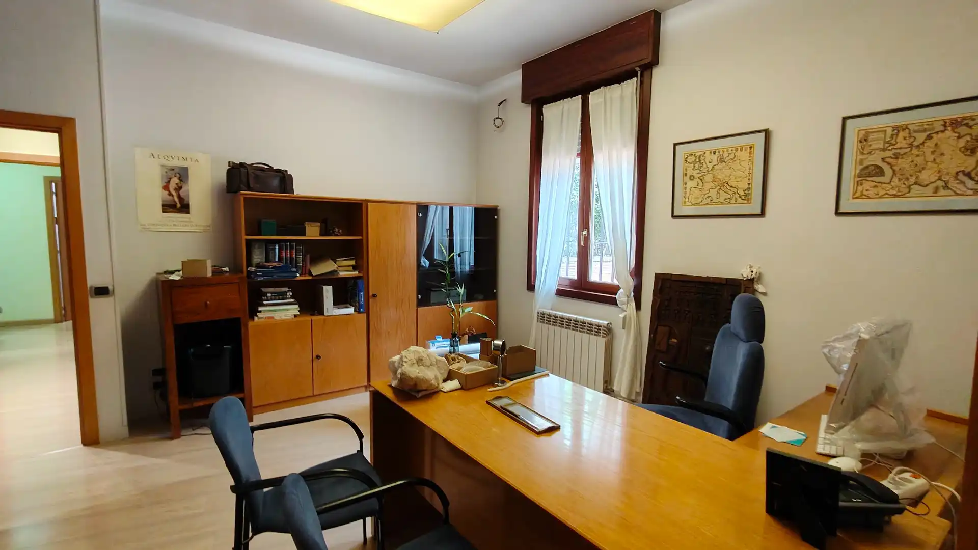 Commercial properties for sale in Durango  with Air Conditioner, Heating and Furnished
