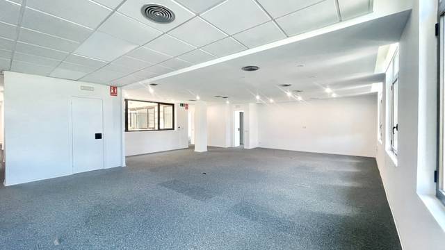 Oficina en Alquiler en Plaça de Catalunya en Barri Gòtic