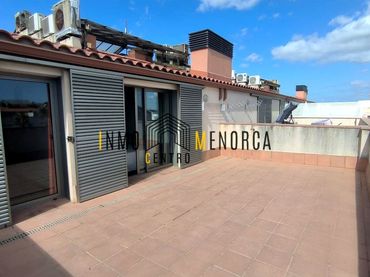 Pis amb piscina en venda a Ciutadella