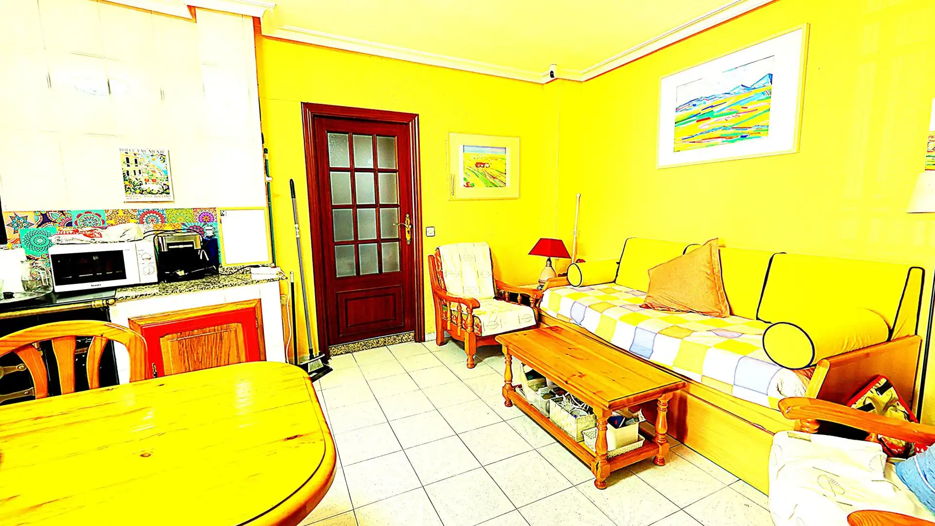 Sala de estar de Casa adosada en venta en Cacabelos con Calefacción y Balcón