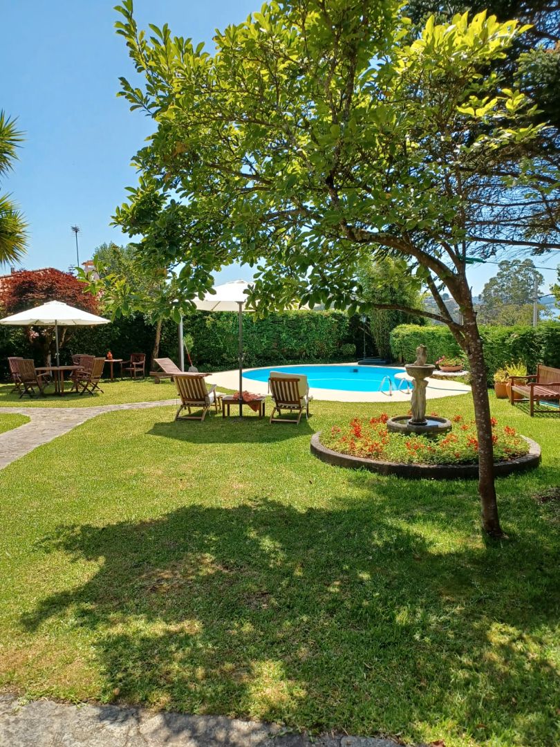Jardí de Casa o xalet en venda en Pontedeume amb Jardí privat, Terrassa i Piscina