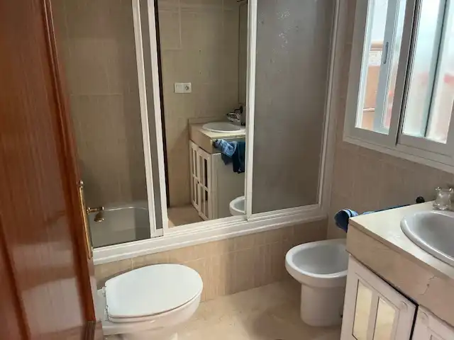 Baño de Piso en venta en Vejer de la Frontera con Aire acondicionado, Amueblado y Balcón