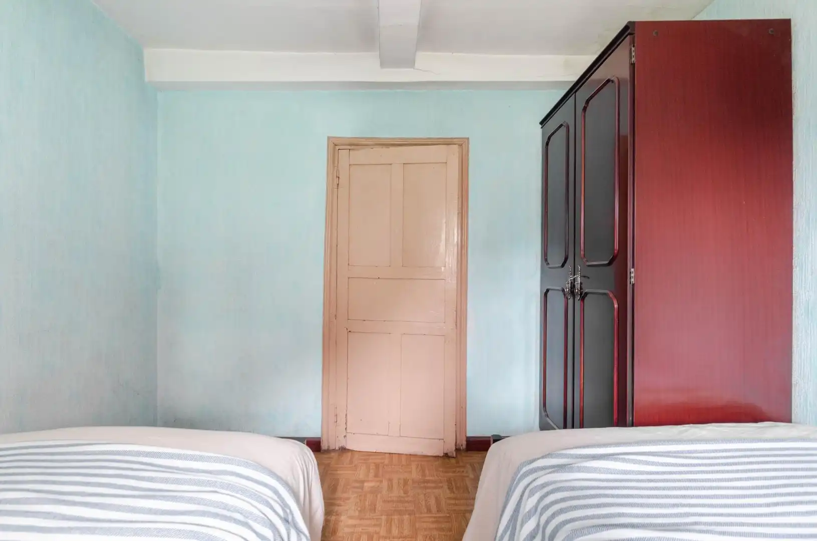 Bedroom of Houses for sale in Aller
