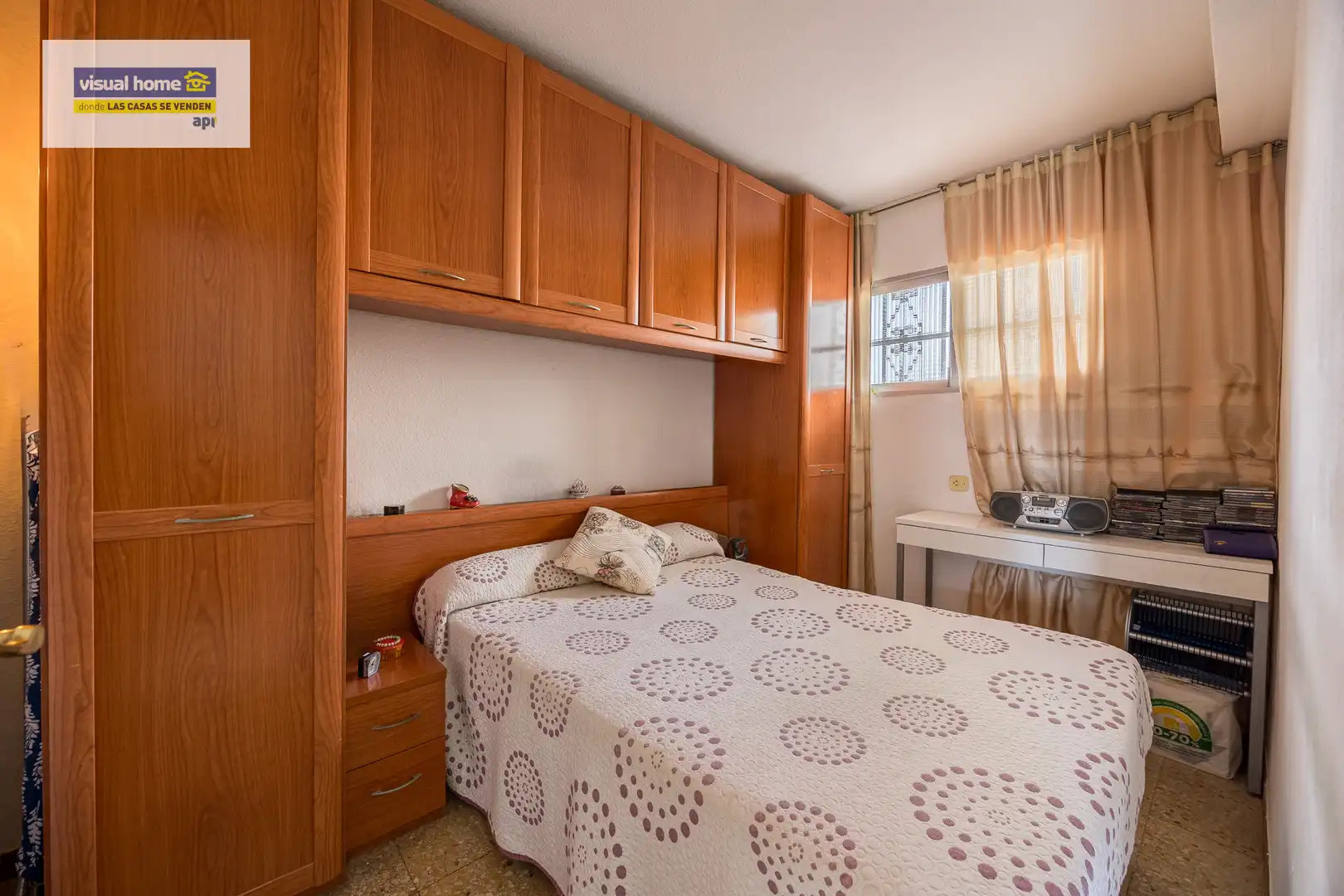 Habitación de Apartamento en venta en Benidorm con Piscina y Piscina comunitaria