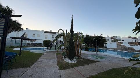 Foto 2 de Casa adosada en venda a Los Gallos, Chiclana de la Frontera