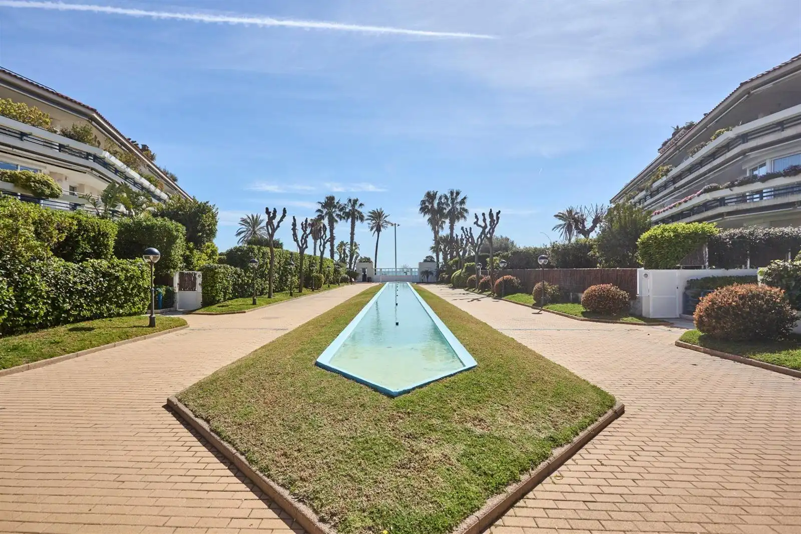 Vista exterior de Piso en venta en Sitges con Calefacción, Terraza y Piscina