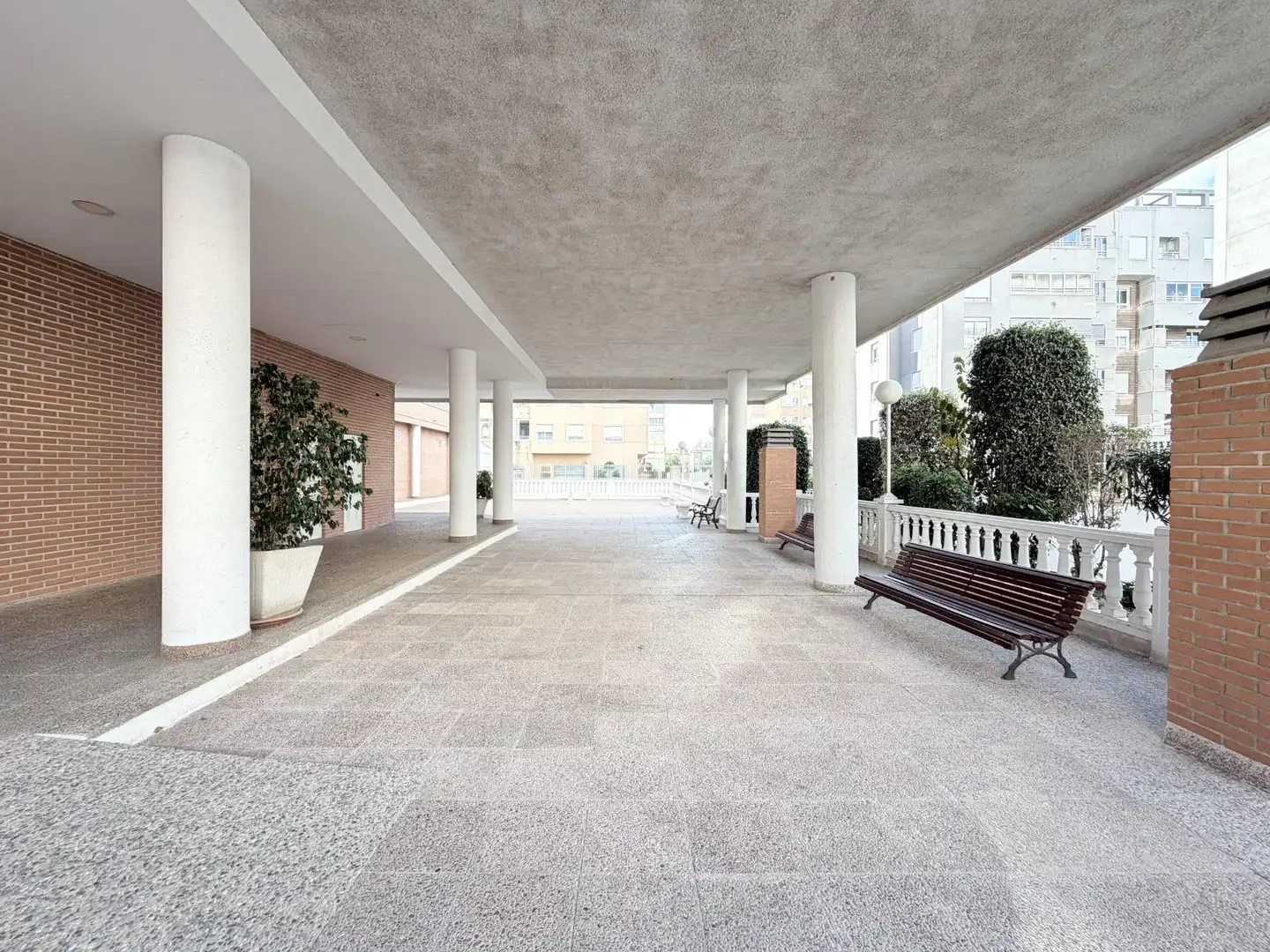 Terrassa de Pis en venda en Elche / Elx amb Aire condicionat, Calefacció i Jardí privat