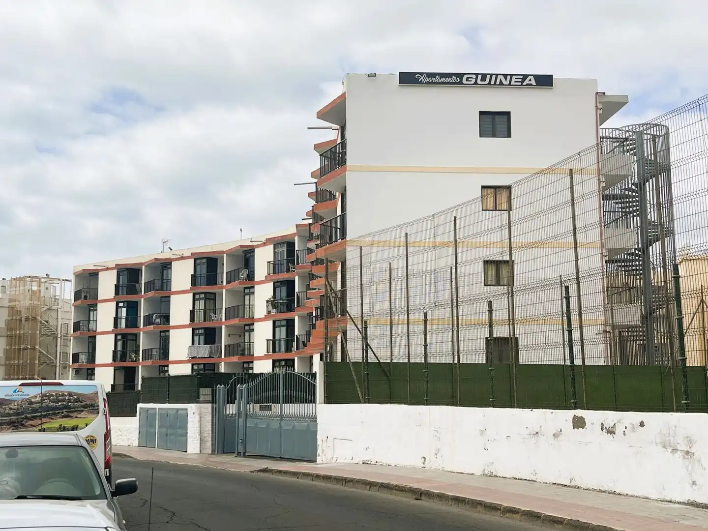 Außenansicht von Wohnungen zur Miete in Playa del Inglés