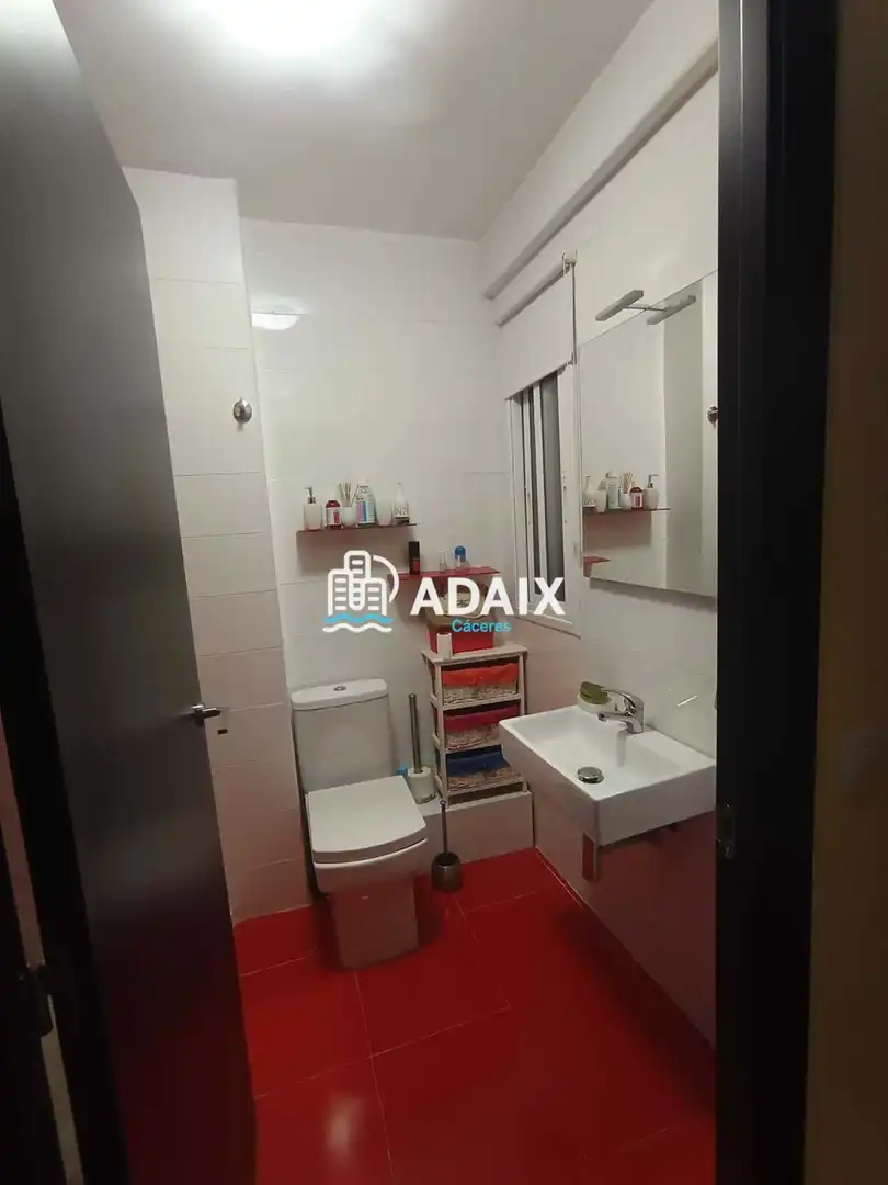 Baño de Piso en venta en Cáceres con Aire acondicionado, Calefacción y Terraza