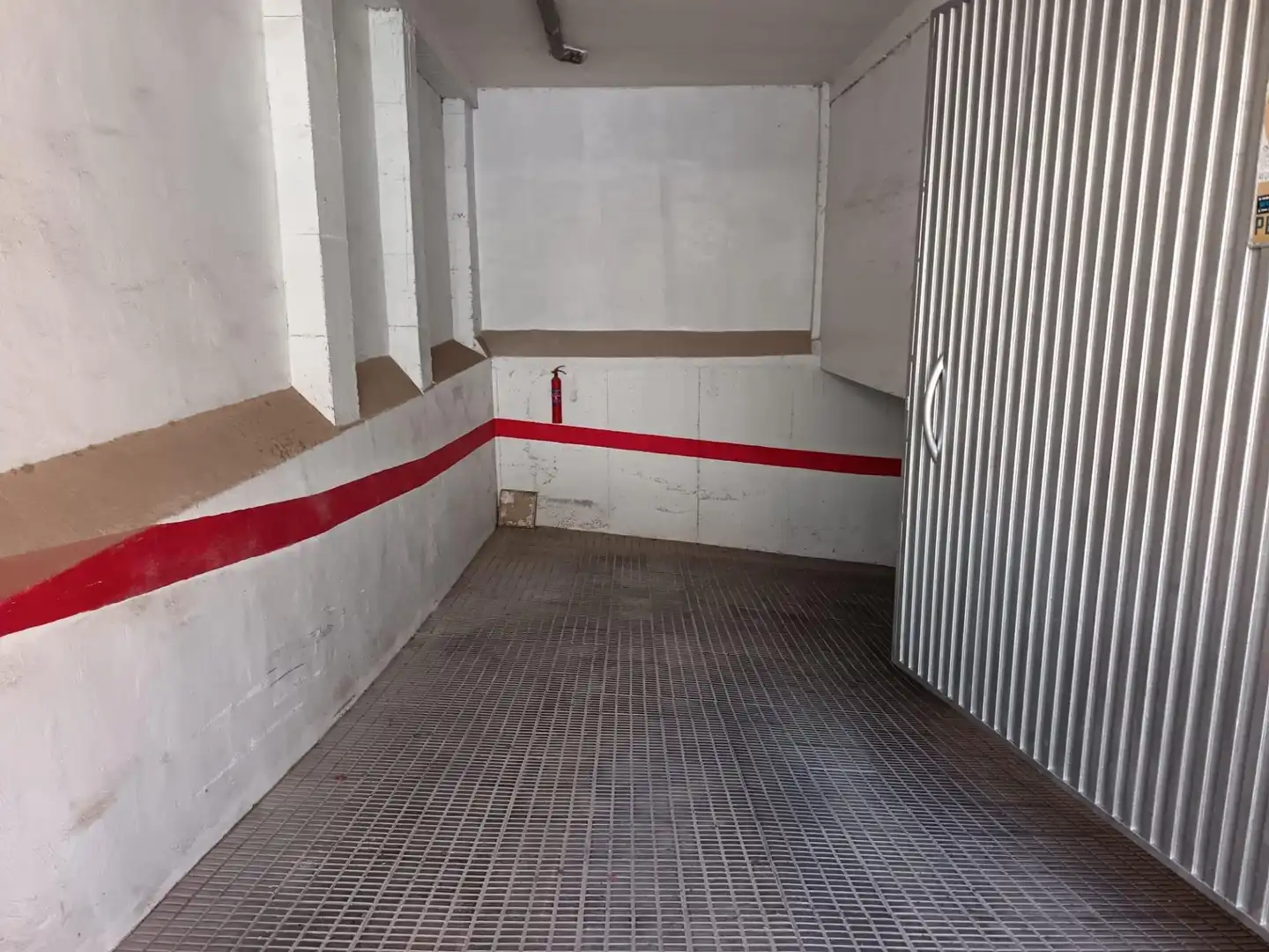 Garaje en venta en Calle de Manila, Los Cuarteros