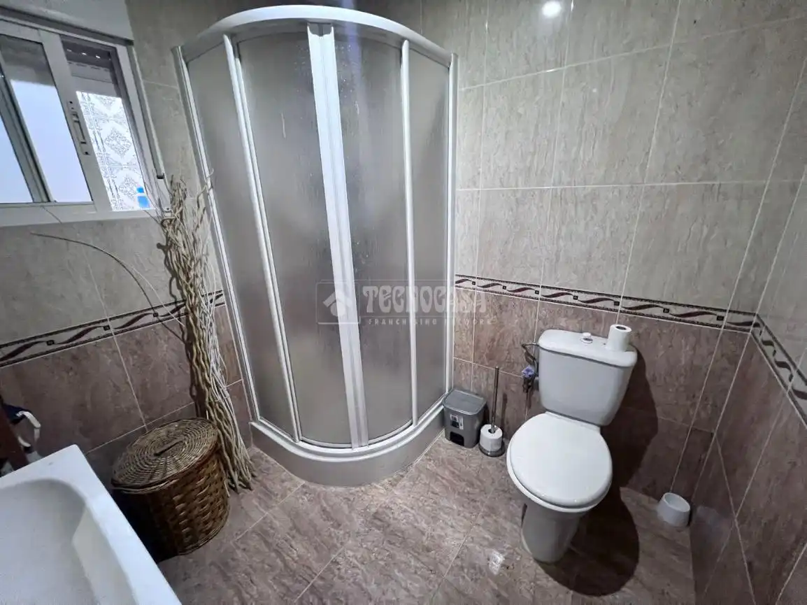 Bathroom of Detached homes for sale in Badajoz