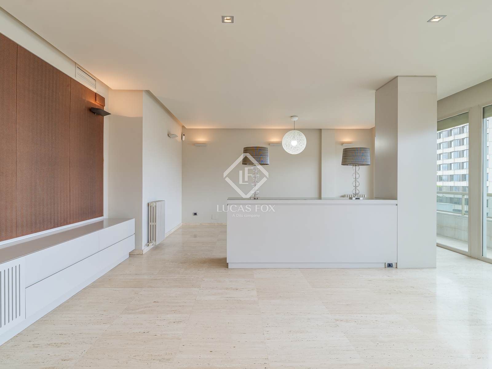 Flat to rent in  Barcelona Capital  with Air Conditioner, Heating and Terrace