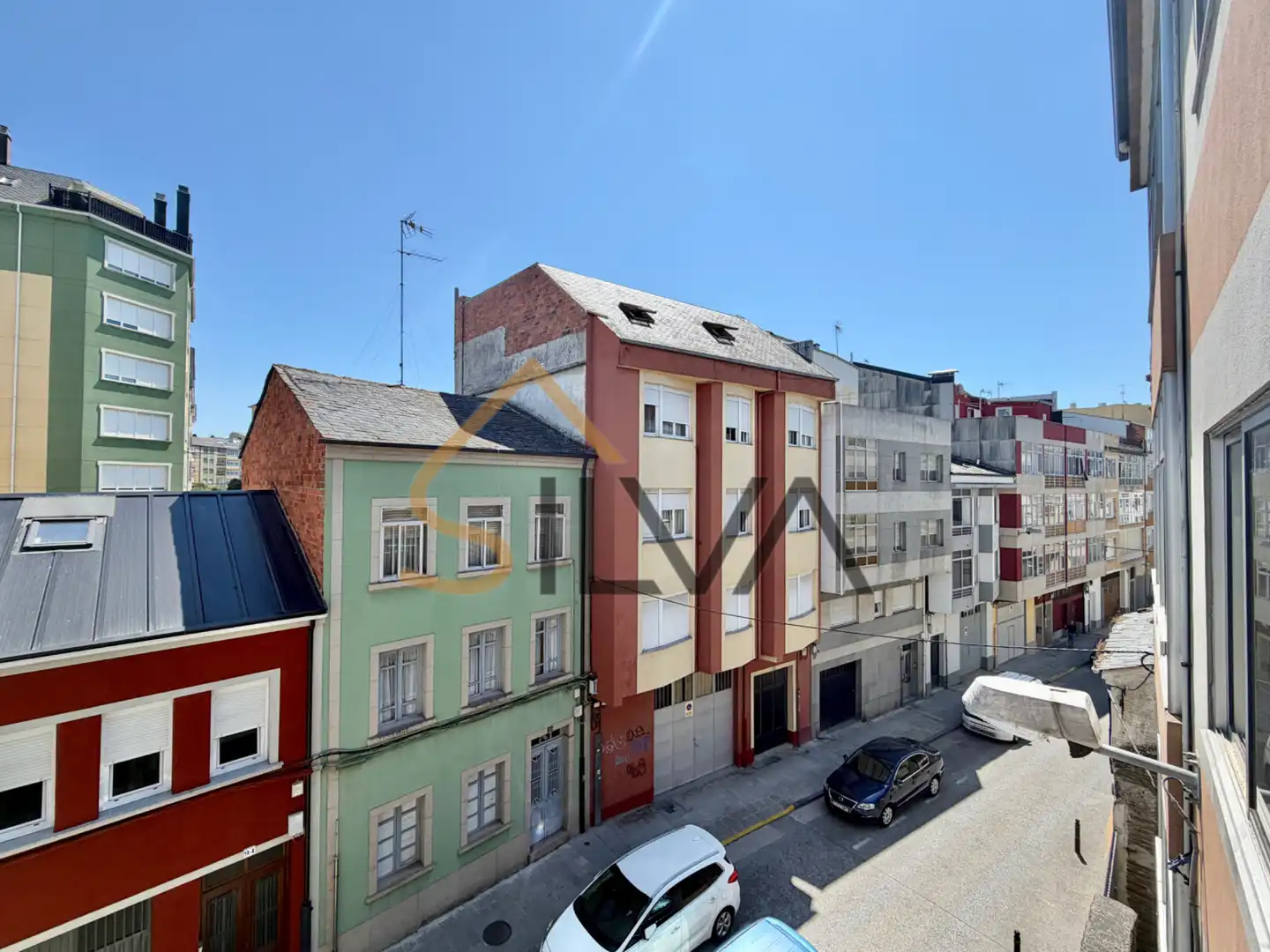 Vista exterior de Pis en venda en Lugo amb Calefacció, Terrassa i Moblat